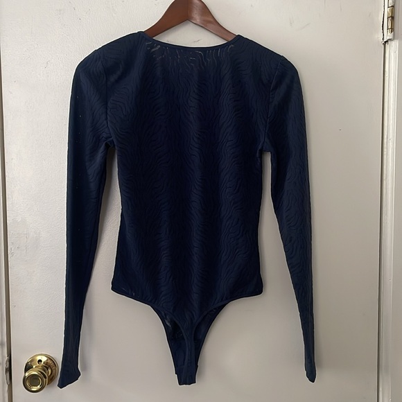 USED BABATON - ARITZIA Shapelace Crew Longsleeve Bodysuit - Picture 14 of 16